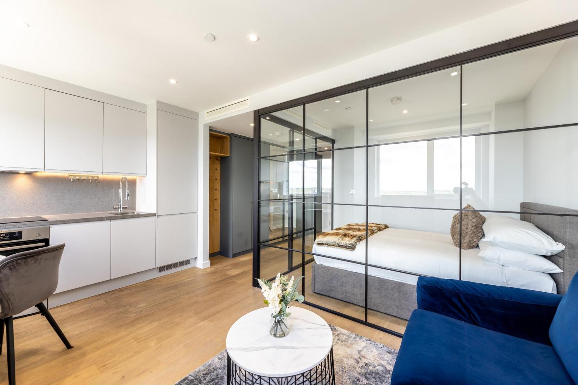 Wem Tower Apartment Лондон Екстериор снимка