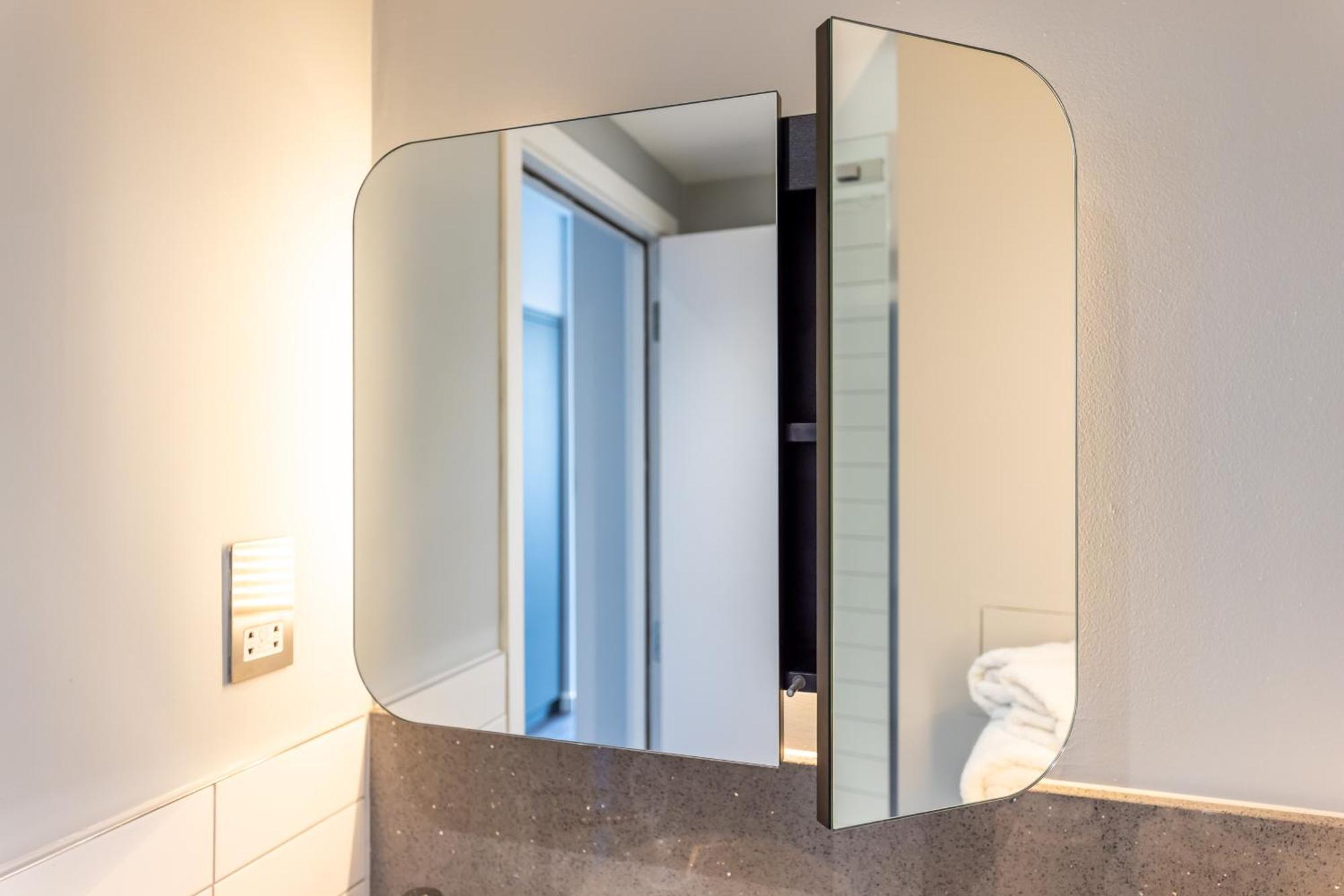 Wem Tower Apartment Лондон Екстериор снимка