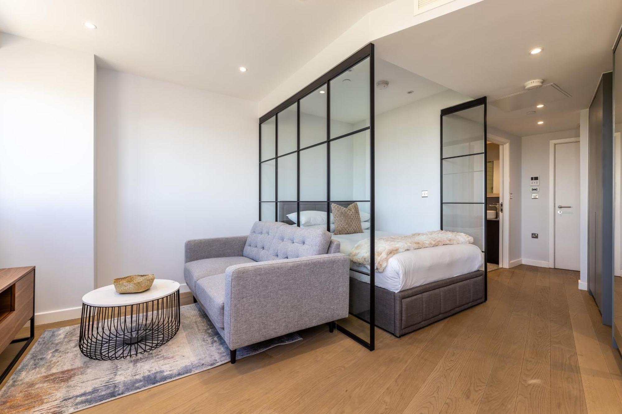 Wem Tower Apartment Лондон Екстериор снимка