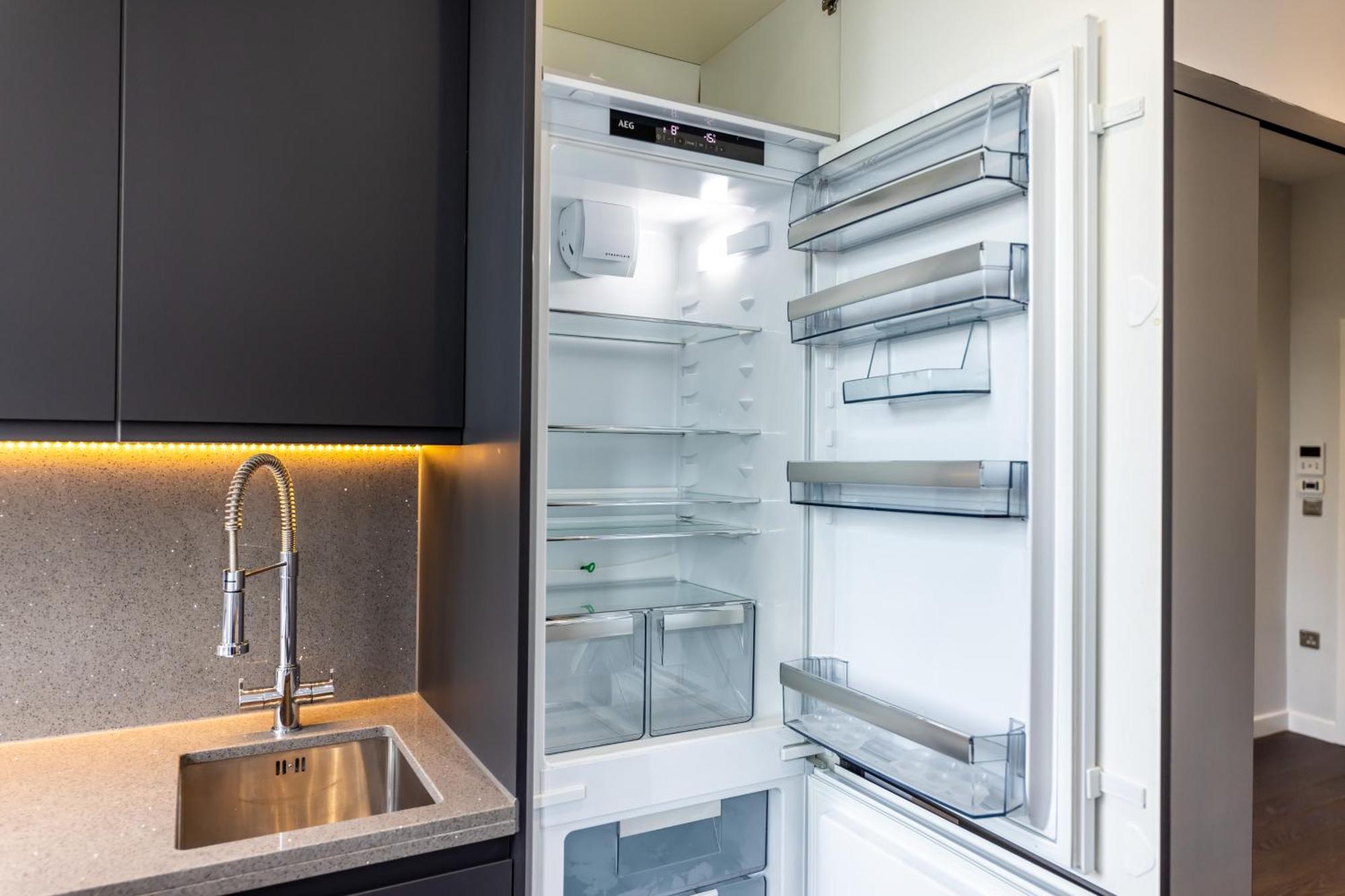 Wem Tower Apartment Лондон Екстериор снимка