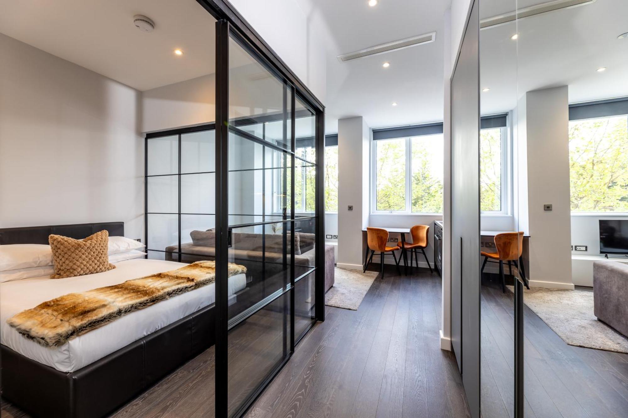 Wem Tower Apartment Лондон Екстериор снимка