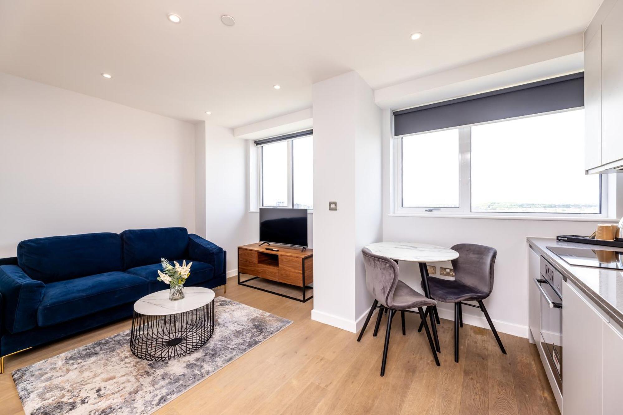 Wem Tower Apartment Лондон Екстериор снимка