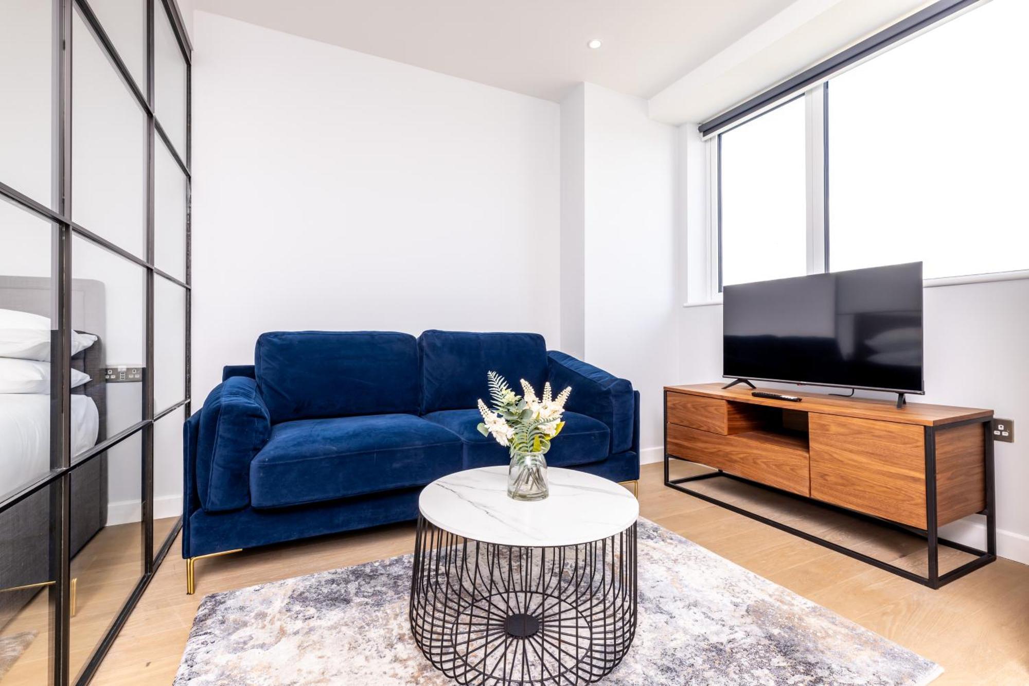 Wem Tower Apartment Лондон Екстериор снимка