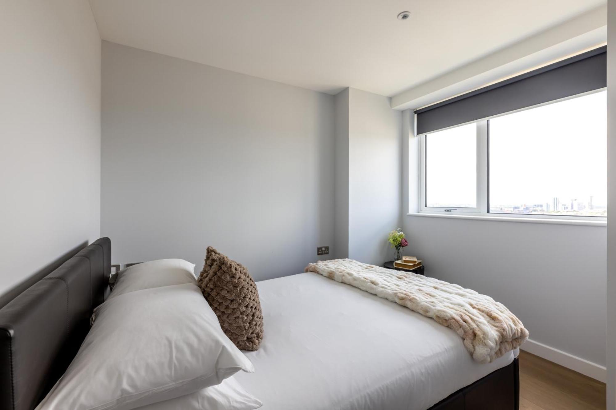 Wem Tower Apartment Лондон Екстериор снимка